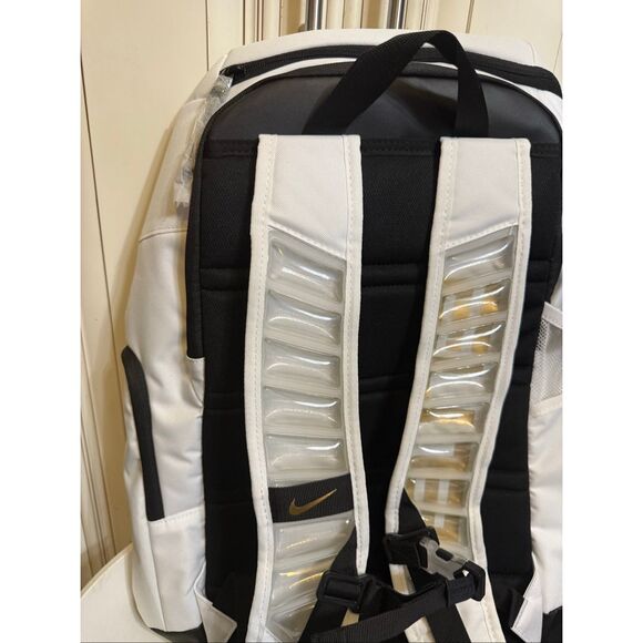 Nike Men's Colorblock Hoops Elite Backpack White & Black OS NWT - Picture 8 of 15